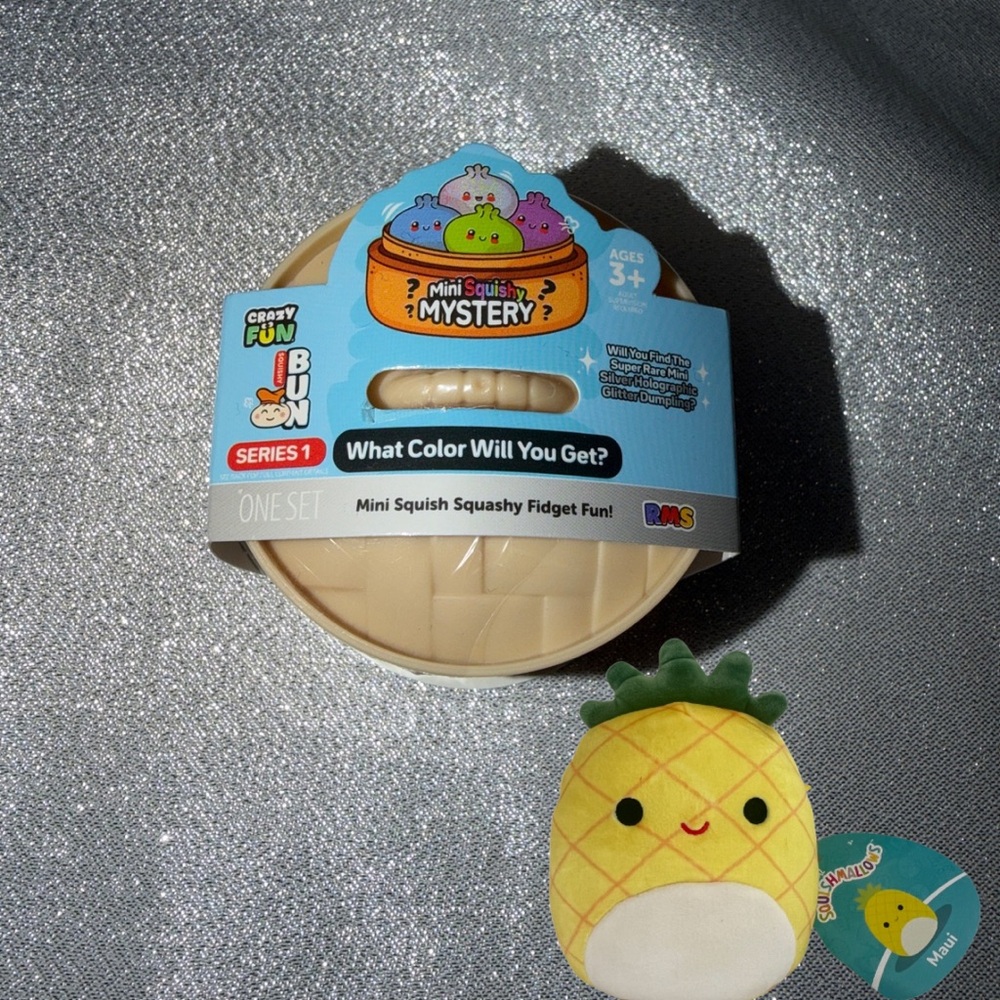 One (1) Mini Mystery SquishyDumpling Series & One (1) 5" Squishmallows -Maui